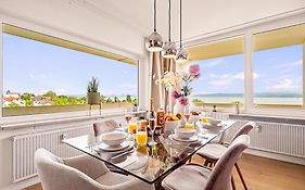 Panorama Penthouse Mit Atemberaubenden See- Und Bergblick